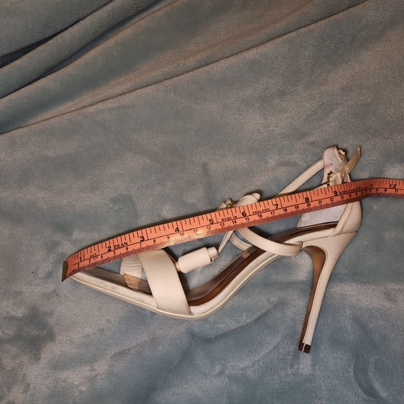 Ted Baker white heels with bow - Picture 12 of 15